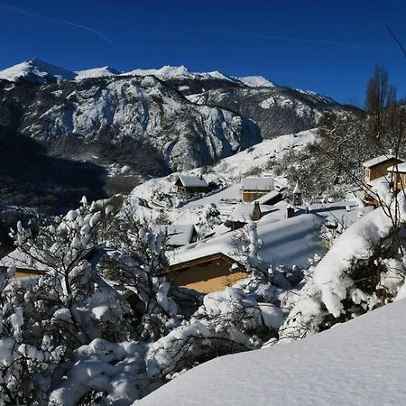 Logement Renove Avec Vue Panoramique La Saussaz Dış mekan fotoğraf