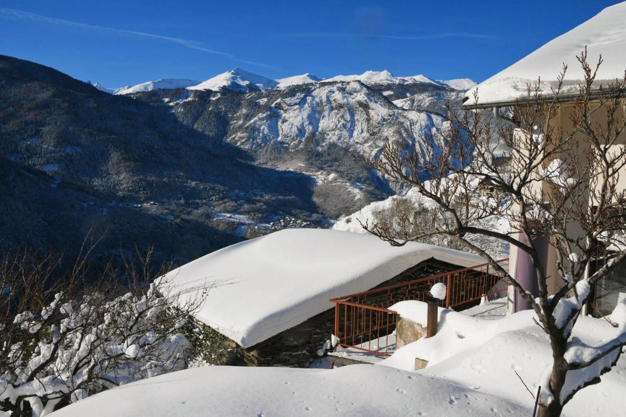 Logement Renove Avec Vue Panoramique La Saussaz Dış mekan fotoğraf
